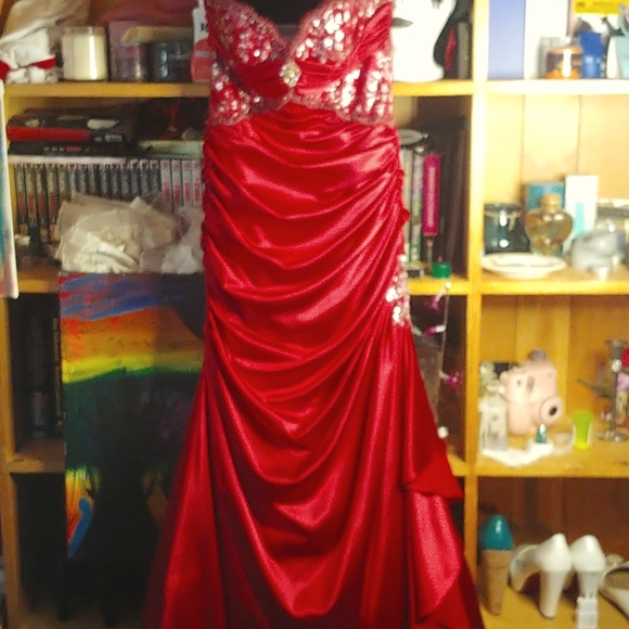 Red Formal Dress - Picture 1 of 1